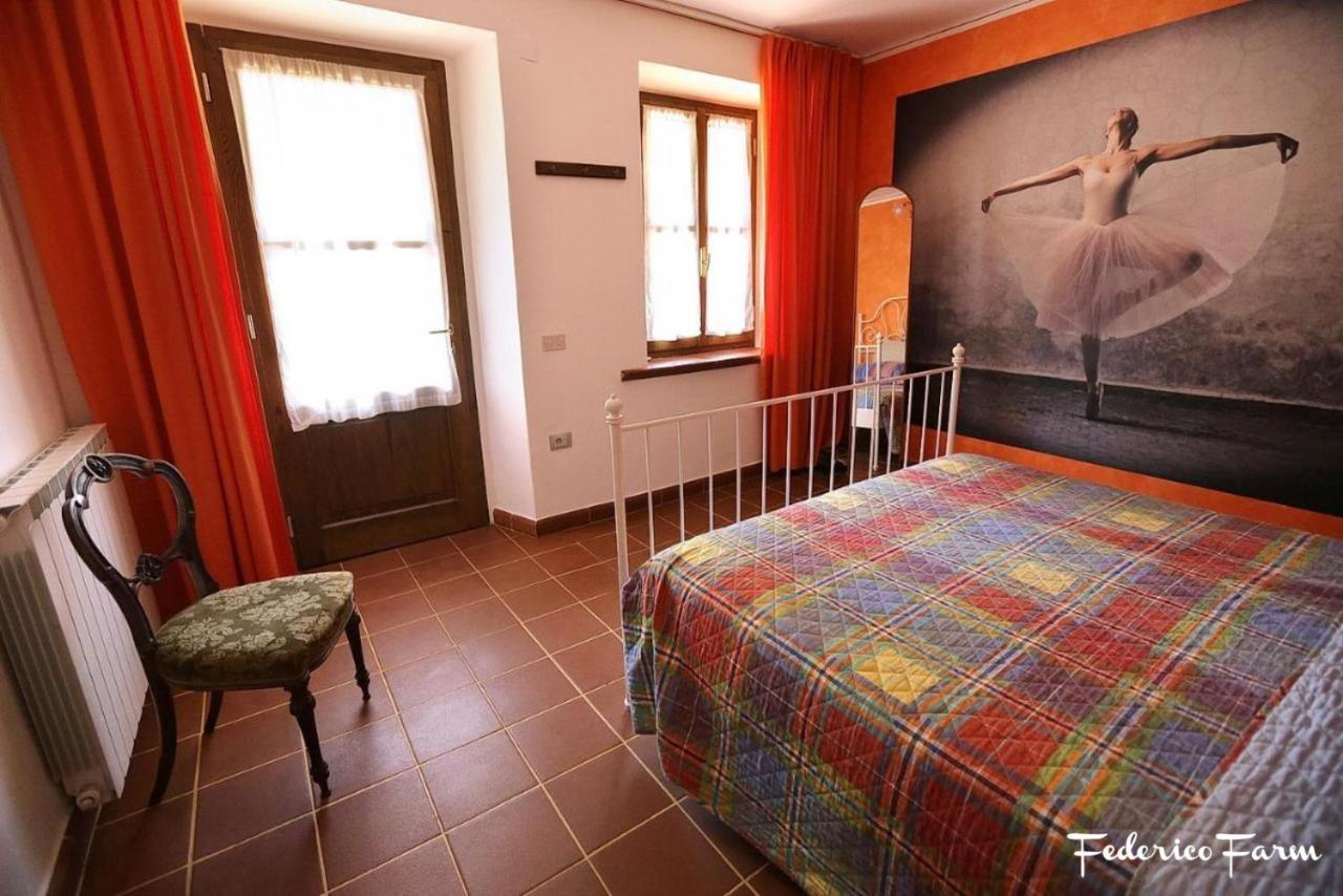 La Casa Del Sarto - Federicofarm Villa Pontremoli Luaran gambar